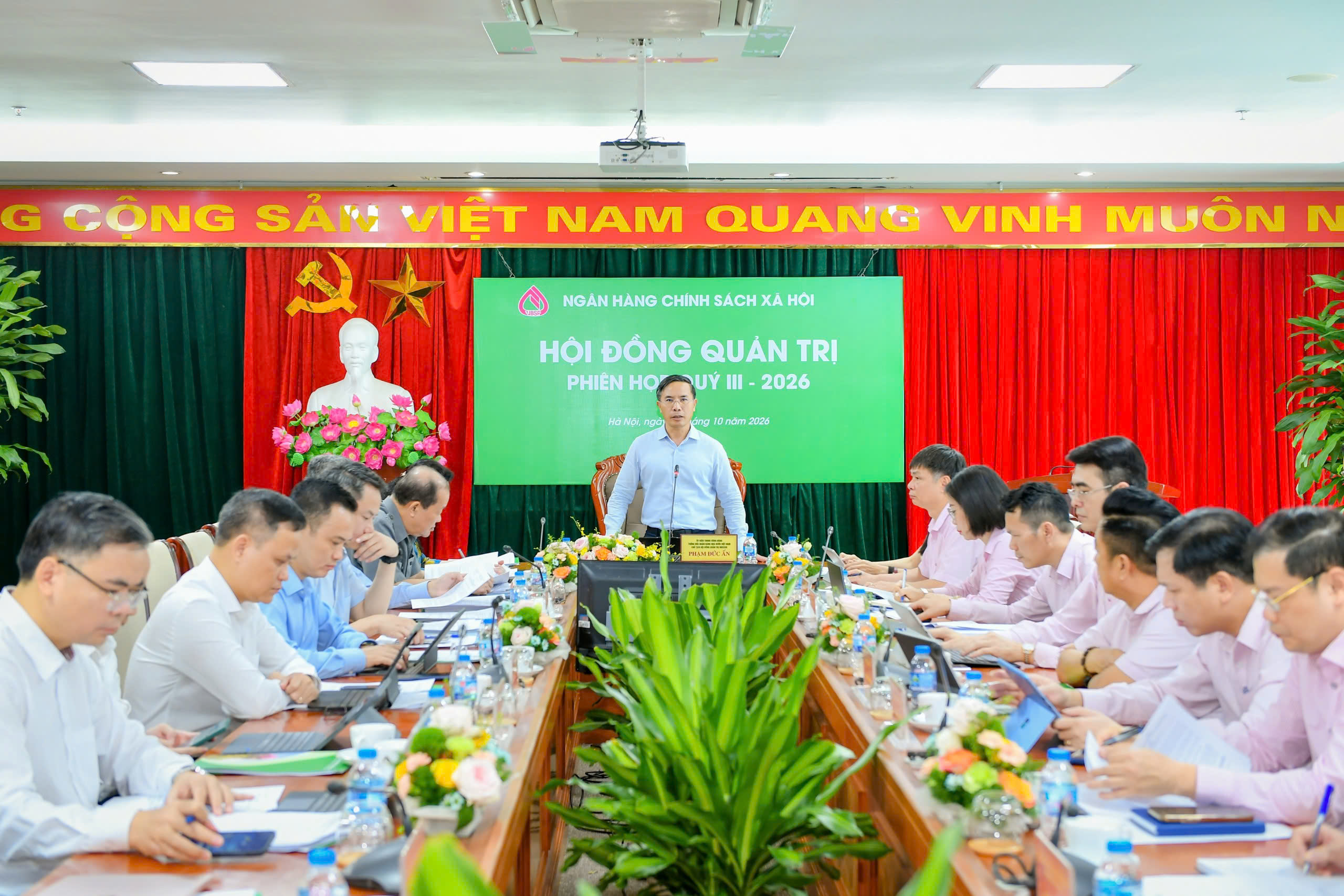 21.10.26. TD khai mac hop NHCS.jpg